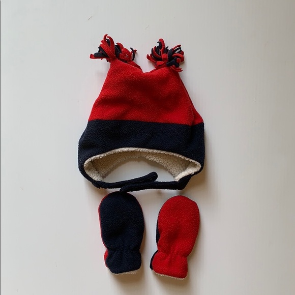 N’ice Caps • fleece hat and mitten set - Picture 2 of 11